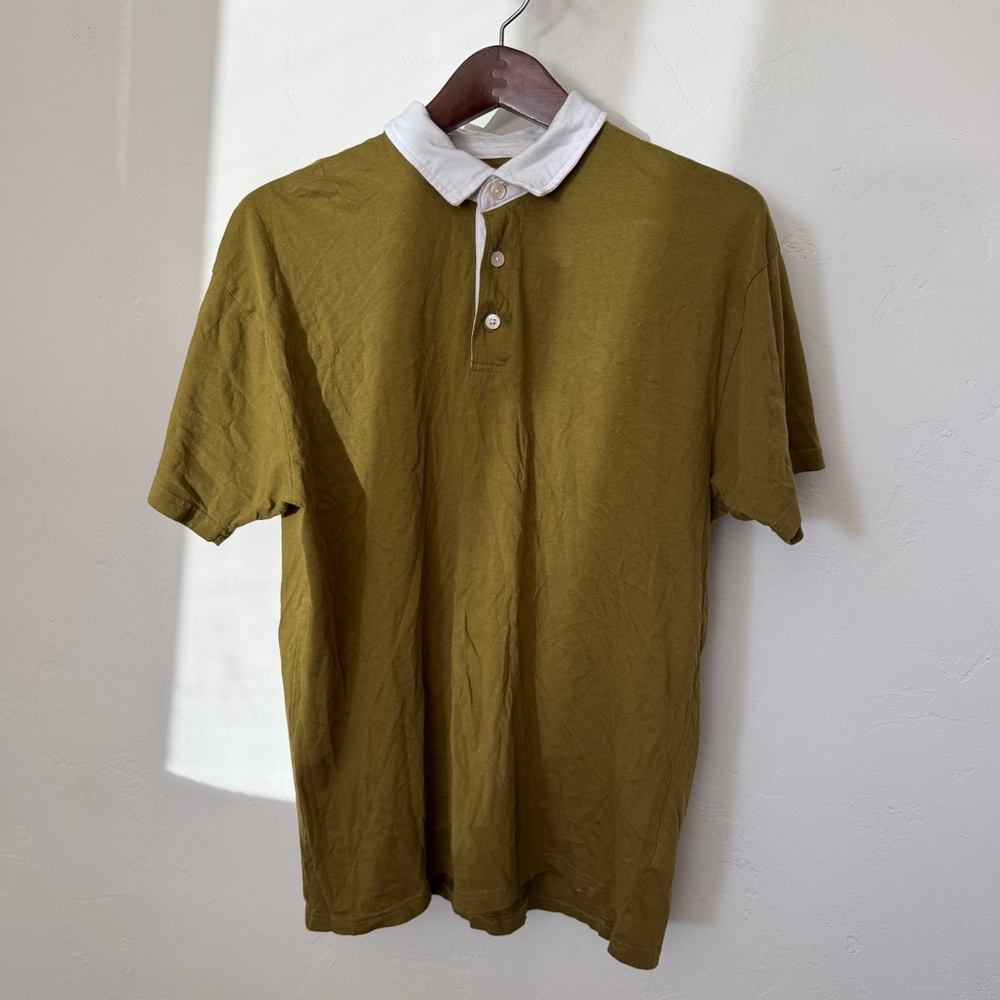 Men’s Green Tennis Shirt, Size L